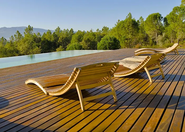 Casas Do Pinheiro Grande Ferienhaus *